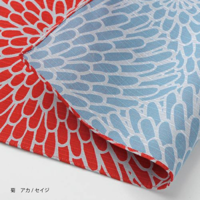 Furoshiki-red-and-blue-chrysanthemum